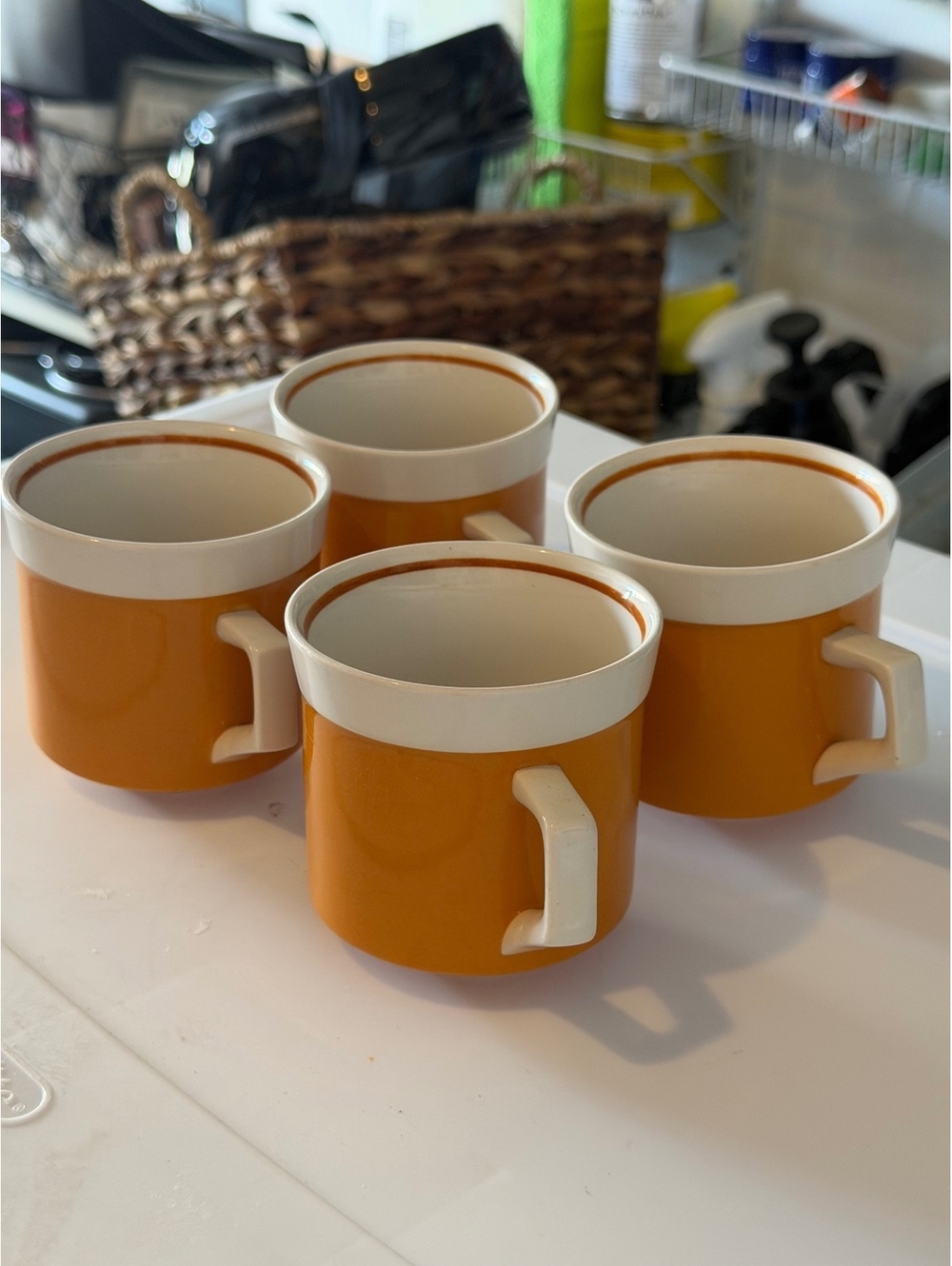 Set of 4 Vintage MIKASA LIGHT N LIVELY ORANGE & WHITE CUP